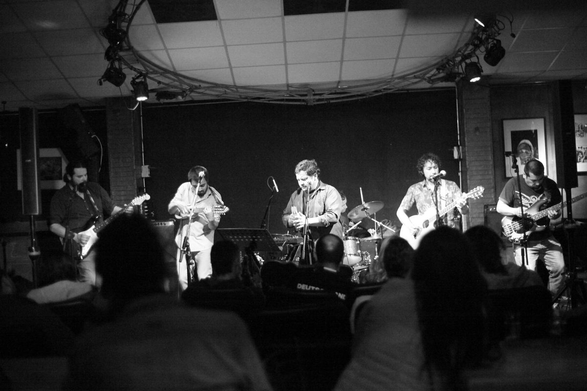Banda Yámana en vivo