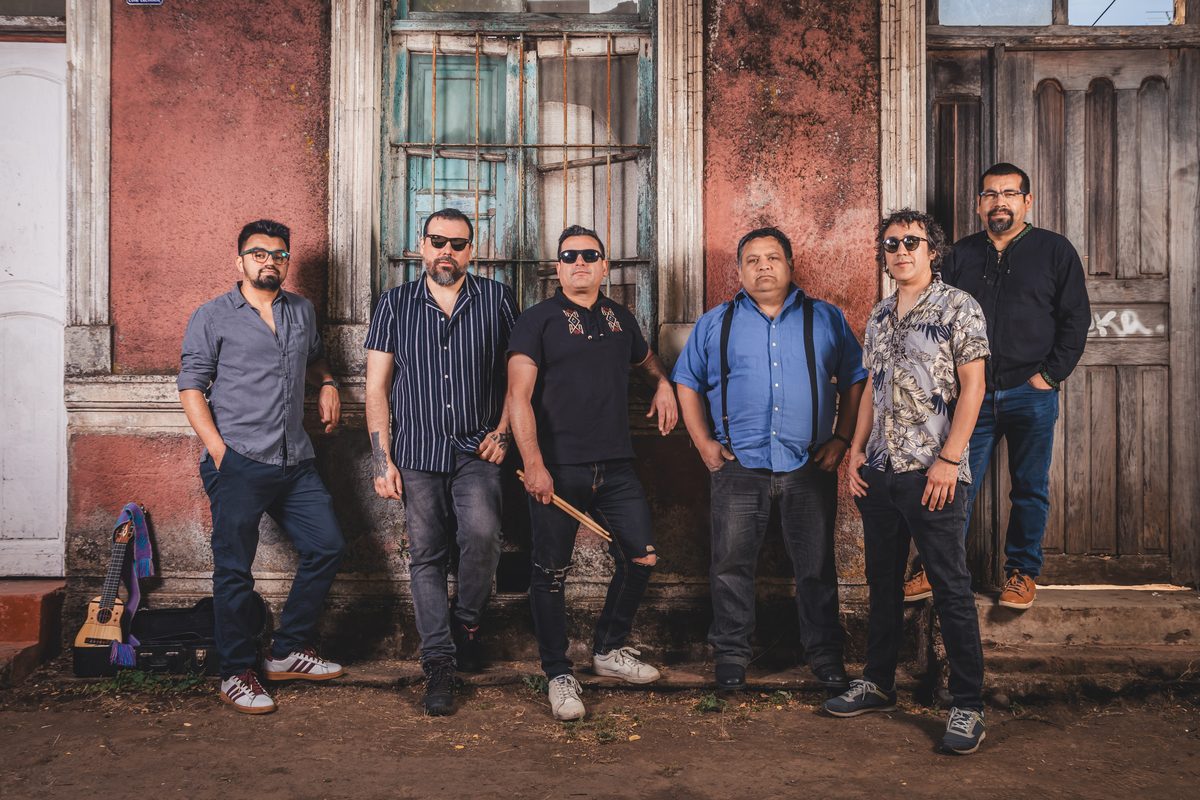 Banda Yámana en vivo