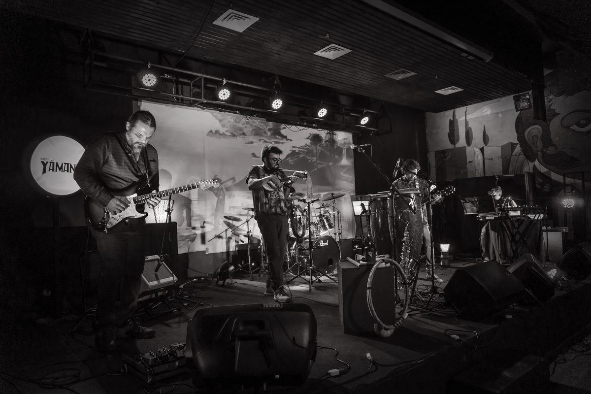Banda Yámana en vivo
