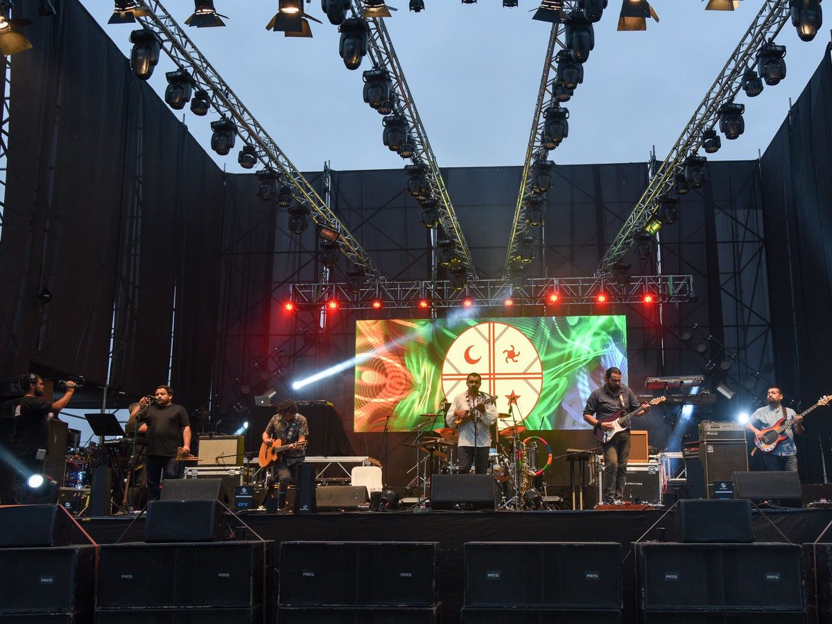 Banda Yámana en vivo